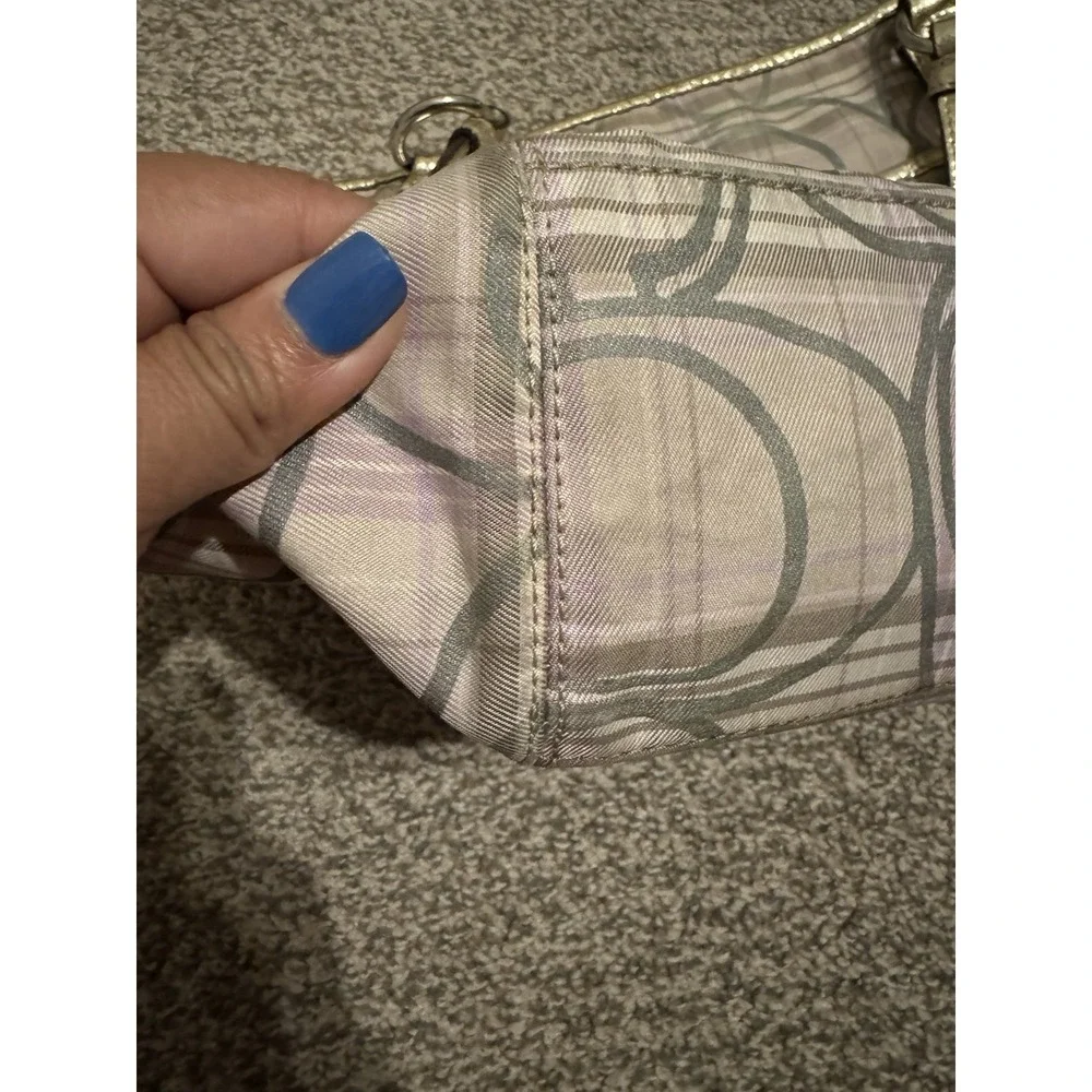Coach‎ Vintage Y2K Signature Canvas and Patent Leather Bag Lilac